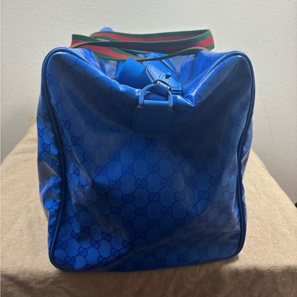 Gucci Medium GG Duffle Bag With Web - Picture 5 of 9